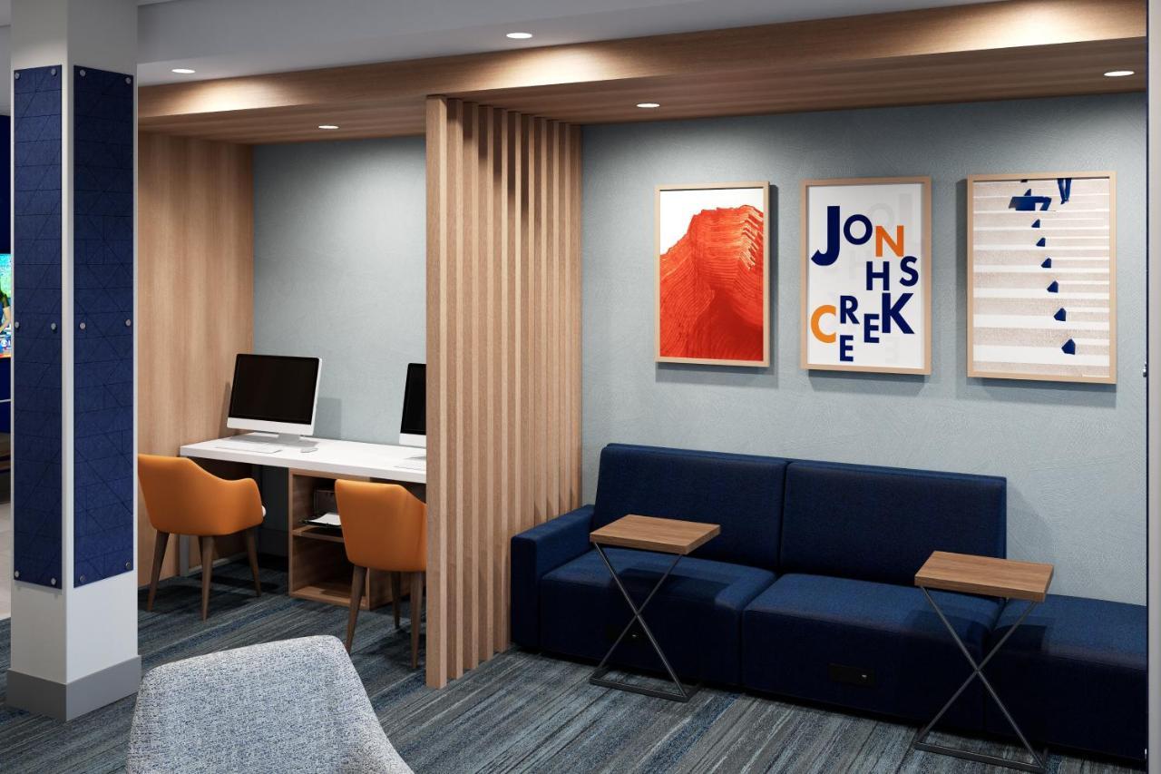 Holiday Inn Express Asheville Woodfin By Ihg Exterior foto