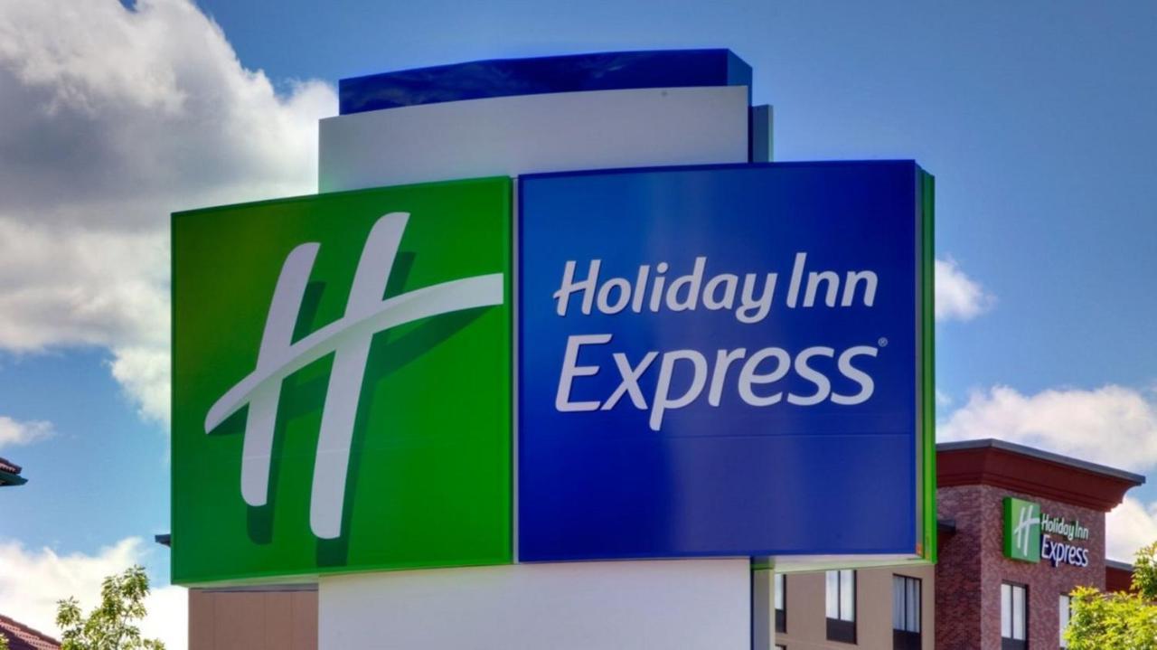 Holiday Inn Express Asheville Woodfin By Ihg Exterior foto